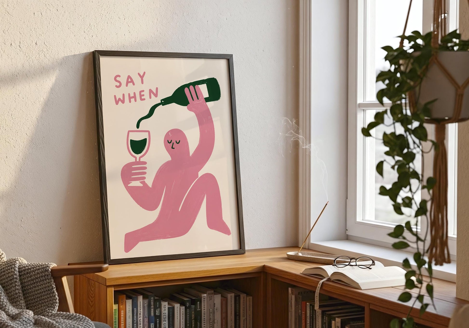 Feminine cocktail poster for apartment decor.